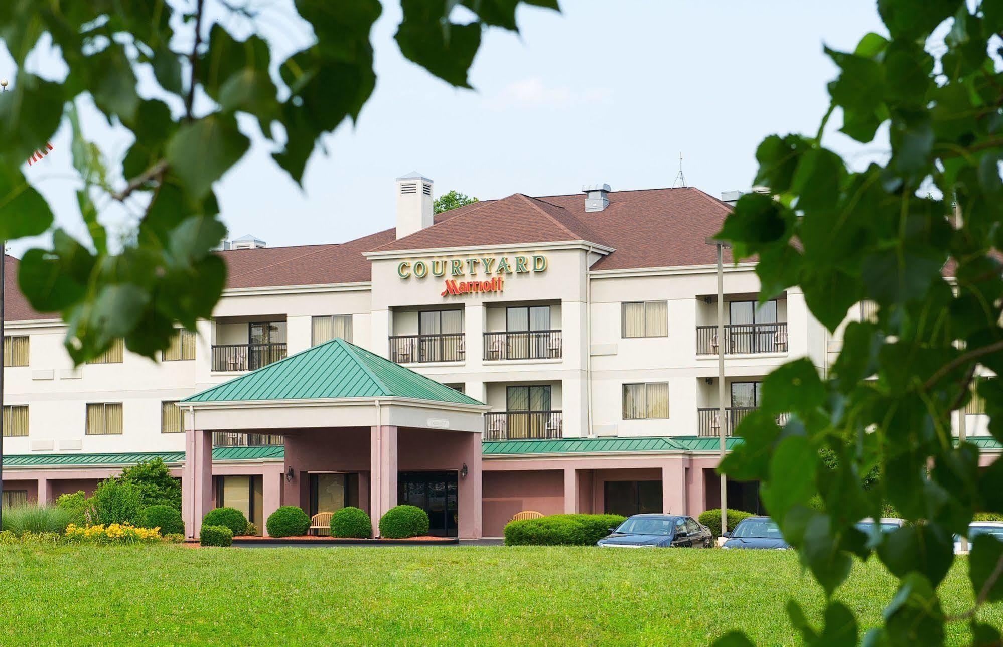 Country Inn & Suites By Radisson, Columbus-Edinburgh Exterior photo