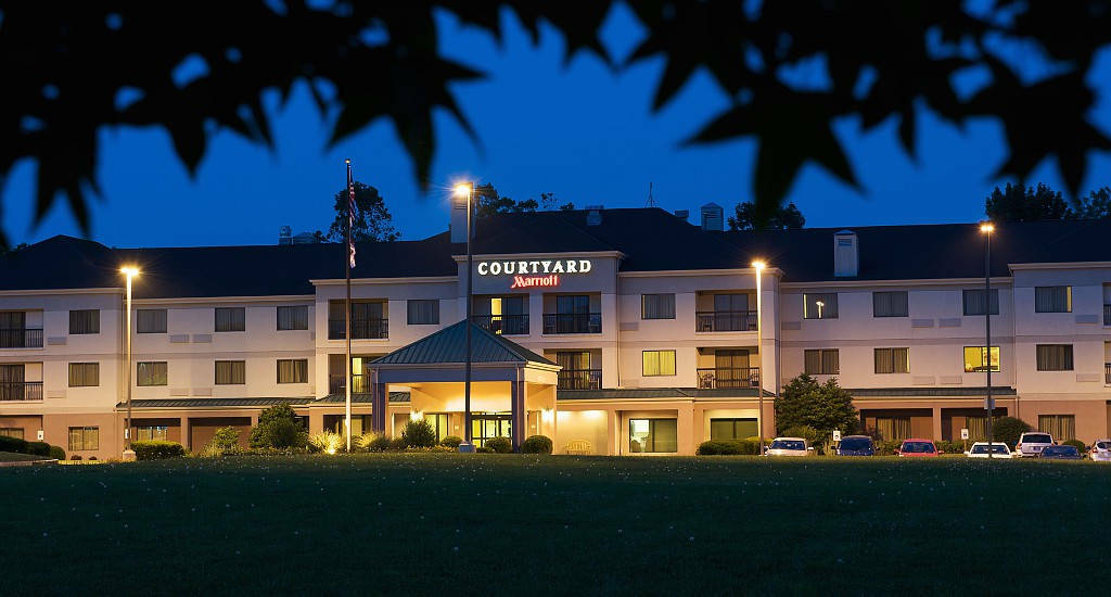Country Inn & Suites By Radisson, Columbus-Edinburgh Exterior photo